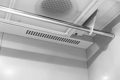Nasse Kleidungsstücke sind kein Problem mehr: Trocknen im Handumdrehen mit Trockenschränken von Electrolux Professional