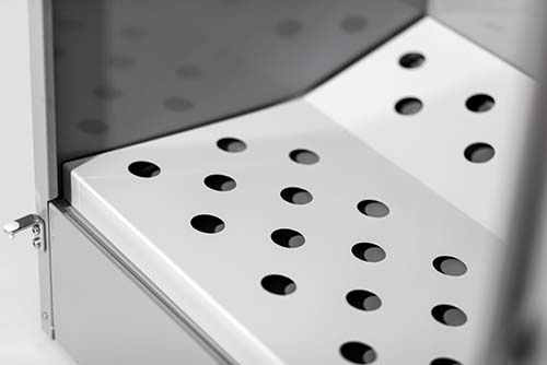 Nasse Kleidungsstücke sind kein Problem mehr: Trocknen im Handumdrehen mit Trockenschränken von Electrolux Professional