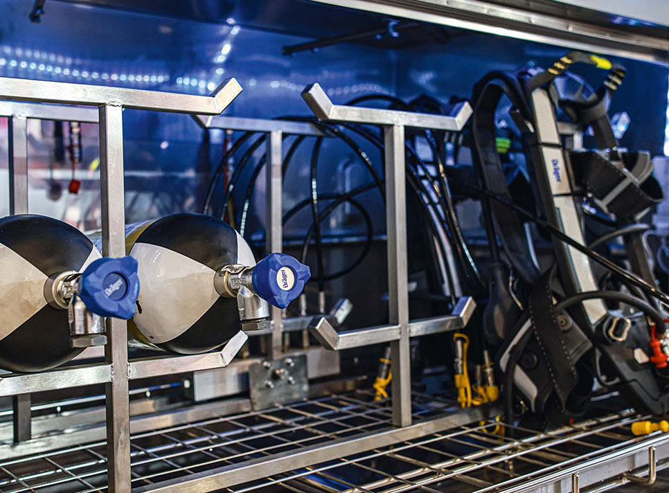 Gansewendt_L-Dekontaminationspüler_Detail_IMG_3151_sf_banner_966x712