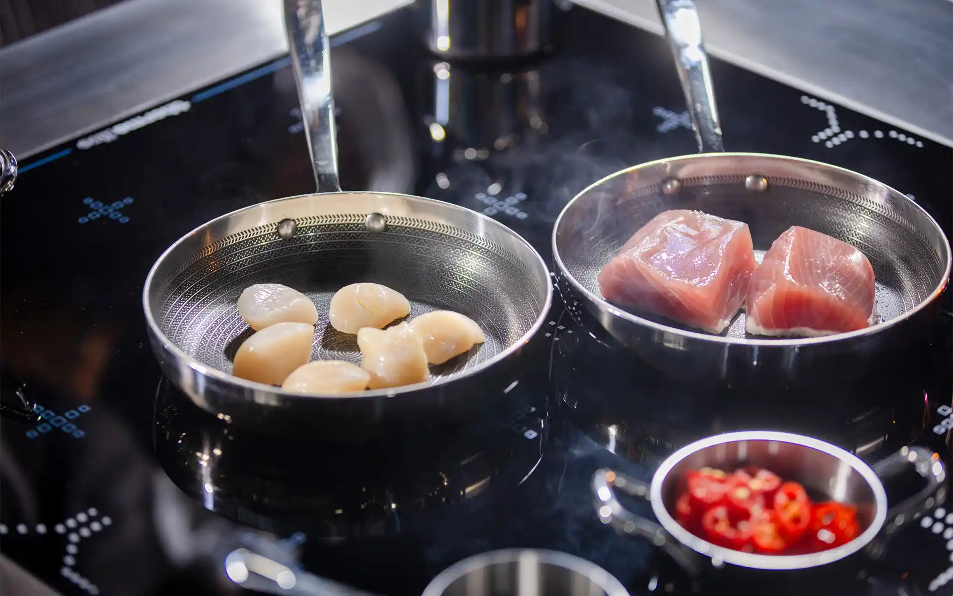 thermaline-free-zone-induction-premium-cooking-range-electrolux-professional-dim-1920x1200-1