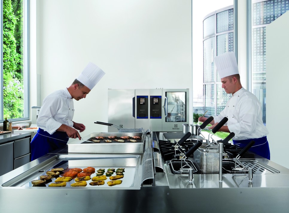 Die 4 wichtigsten Geräte im Bereich Gastronomiebedarf in Großküchen