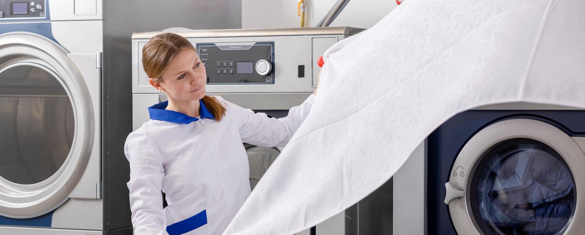 Quelle est la différence entre une blanchisserie et un pressing ? Electrolux Professional France