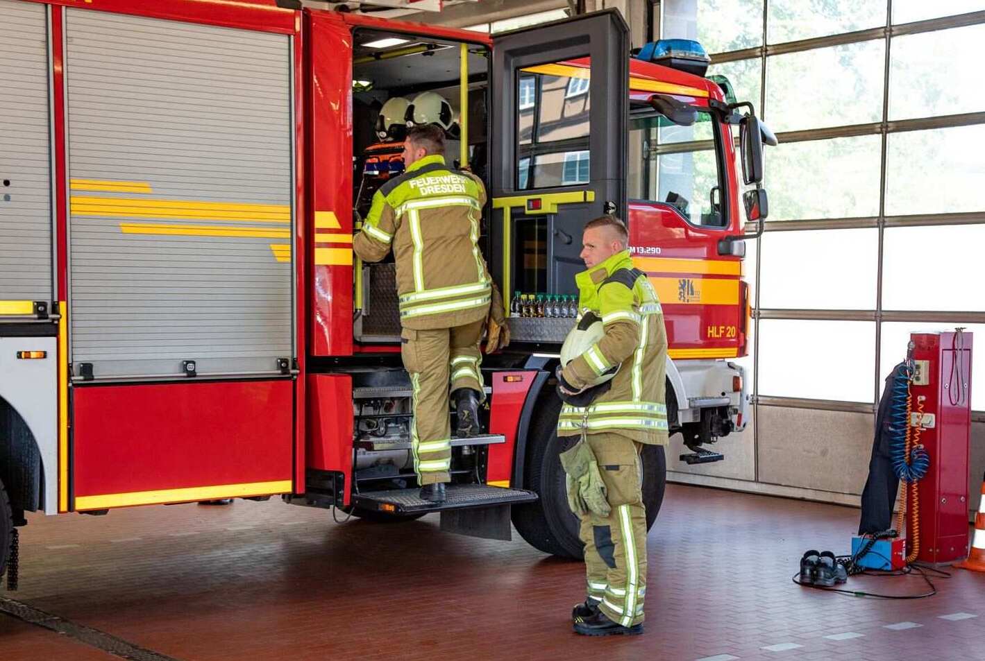 caserne pompiers-compressed (2)