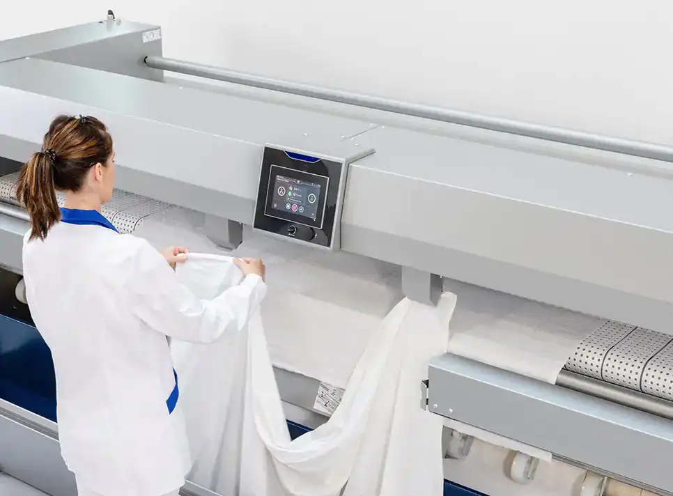Making-ergonomic-laundry-a-reality_phone__compressed