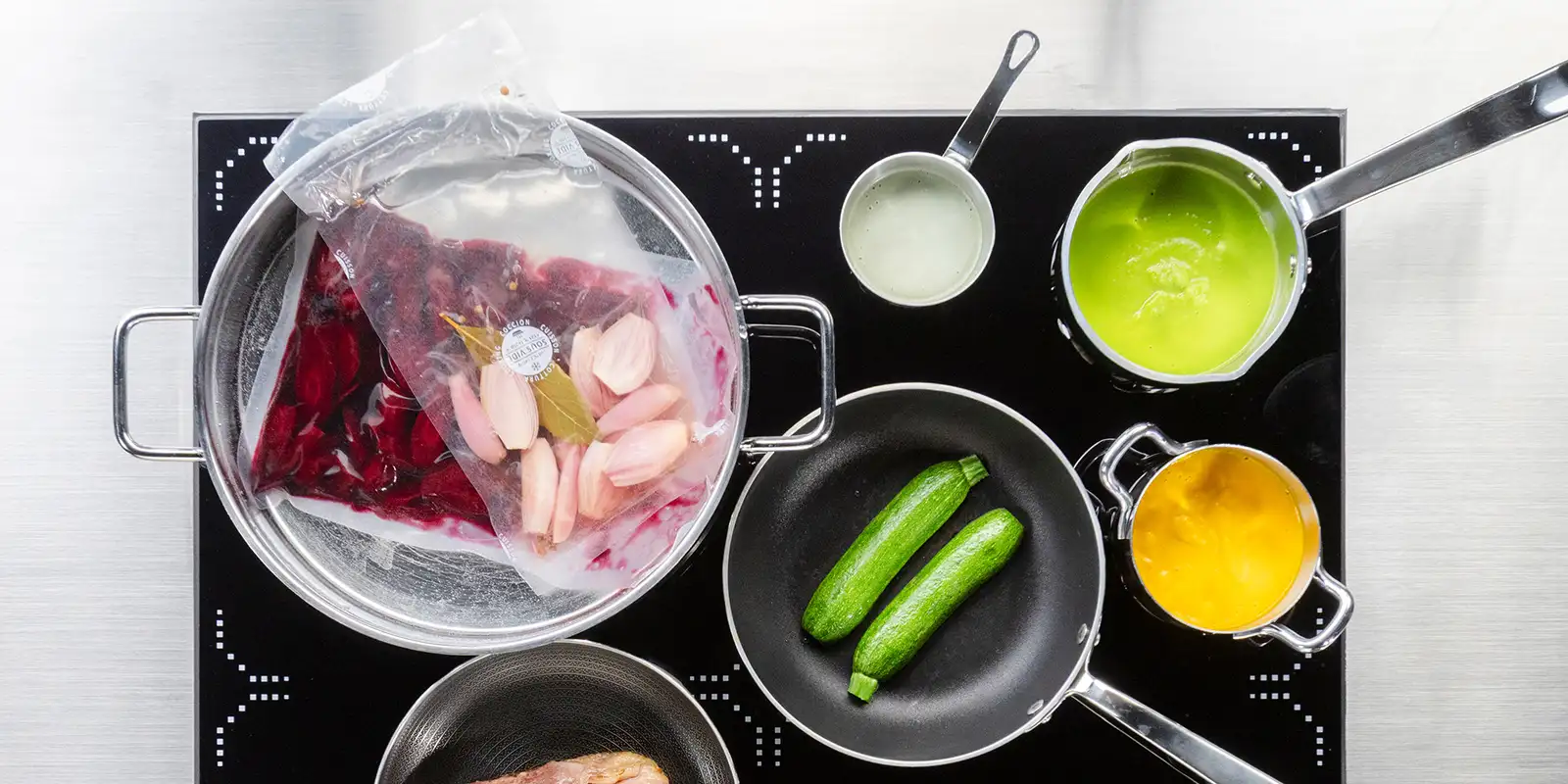 energy-efficiency-16-pots-free-zone-induction-thermaline-premium-cooking-range-electrolux-professional-dim-1600x800-1