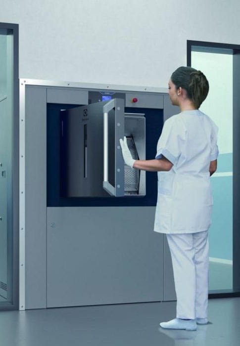 Barrier-washer-cut エレクトロラックスバリア式洗濯機ドアオープン写真