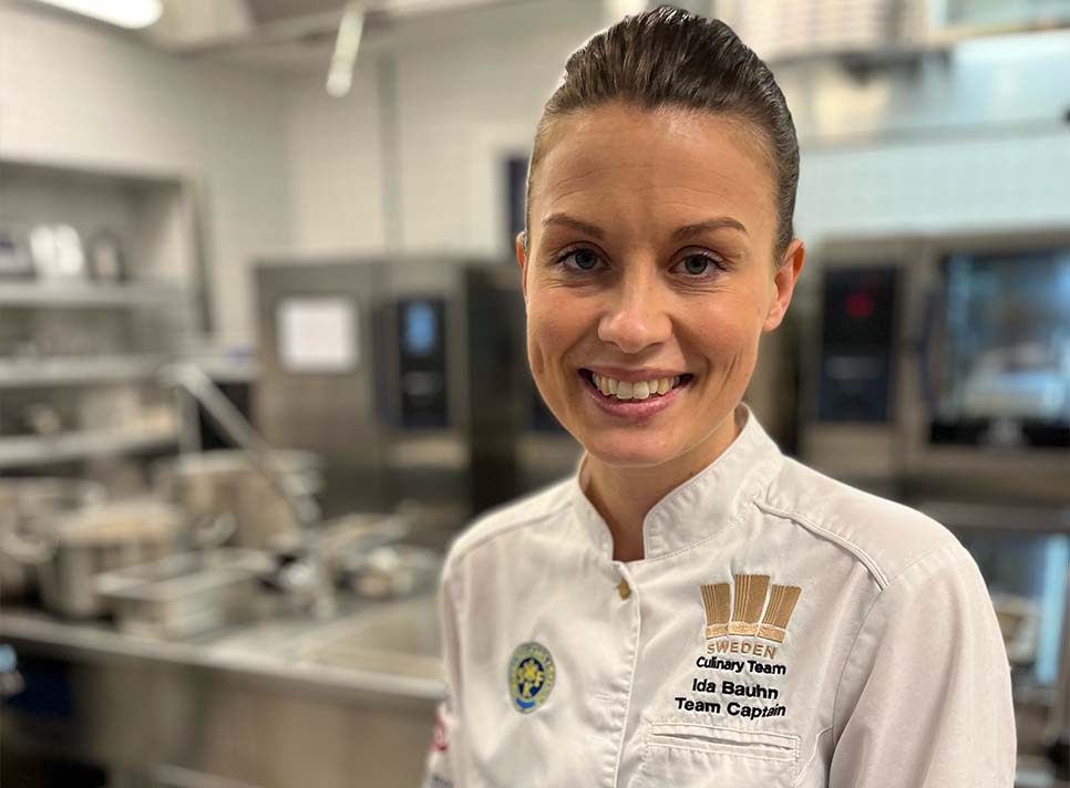 Ida Bauhn Kocklandslaget Electrolux Professional framför kök