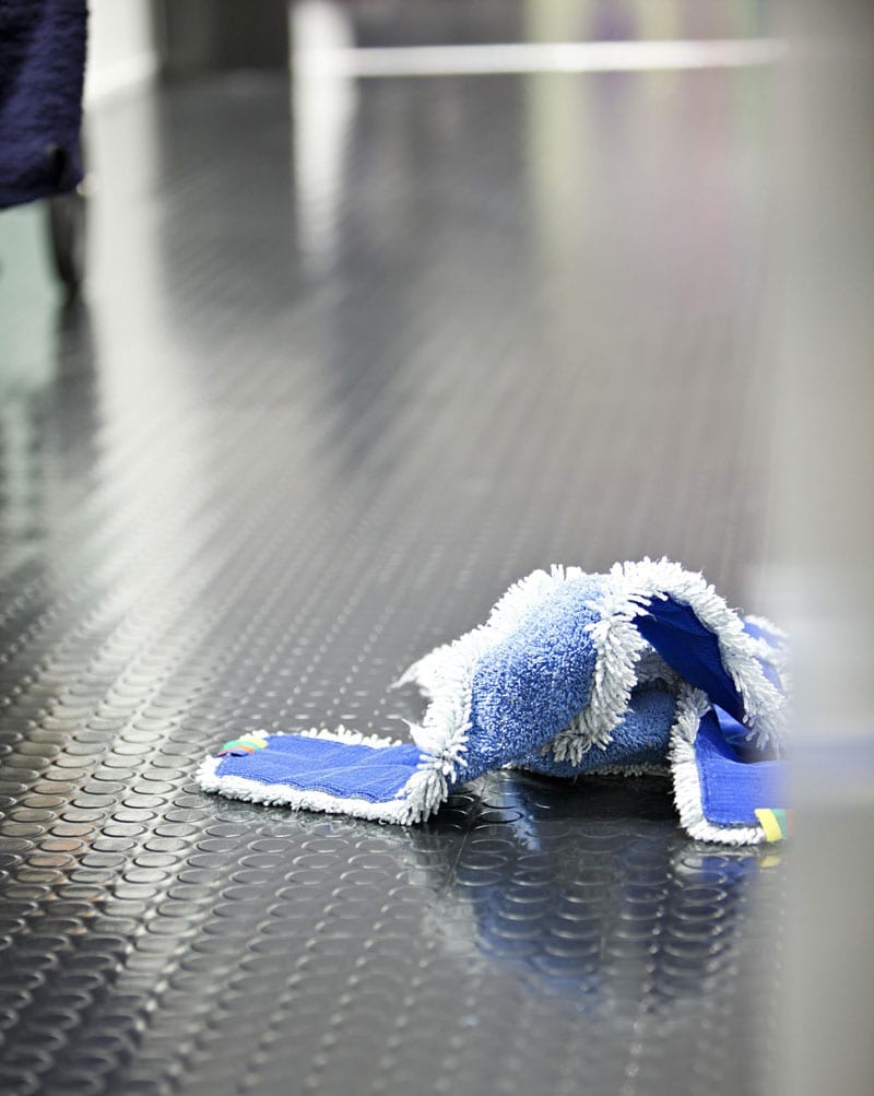 mop