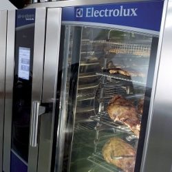 Supermarkets & Grocery Stores Segment | Electrolux Professional