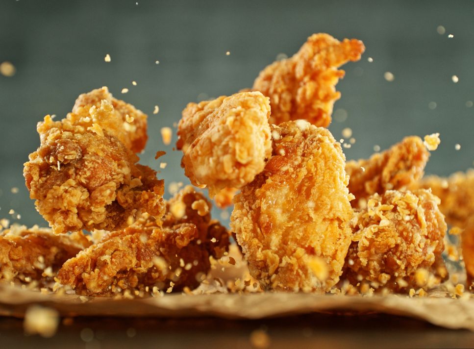 fresh fried chicken to show maintained food integrity after thawing cabinet process