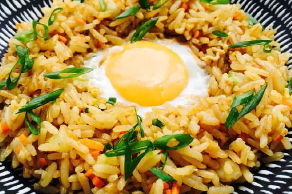 Fried rice with egg