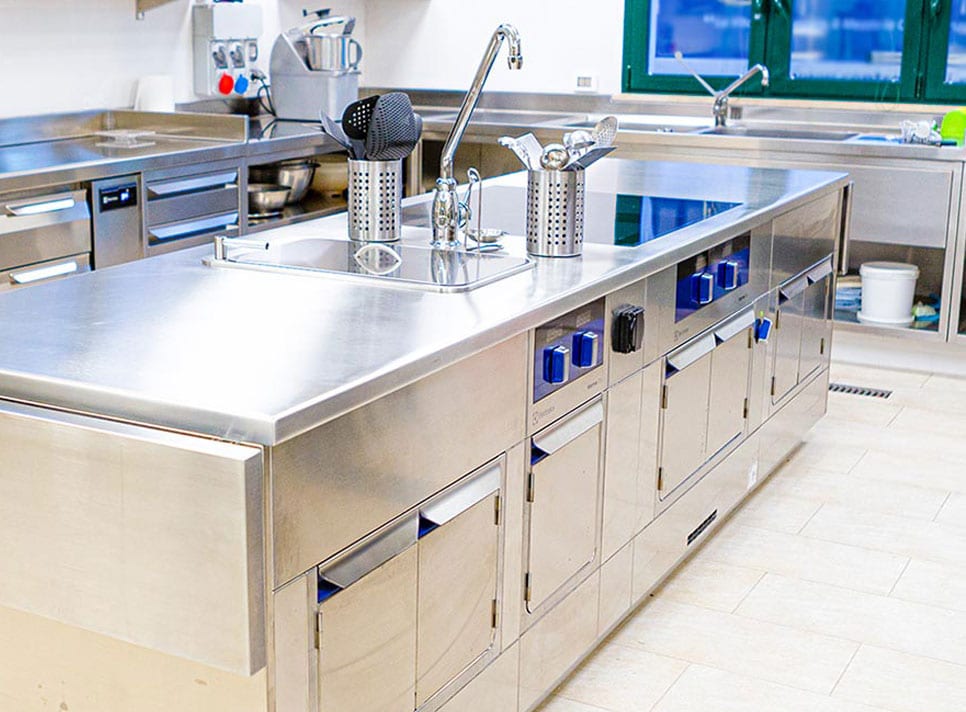 Commercial Kitchen Equipment Cost, Is Stainless Steel Kitchen Expensive