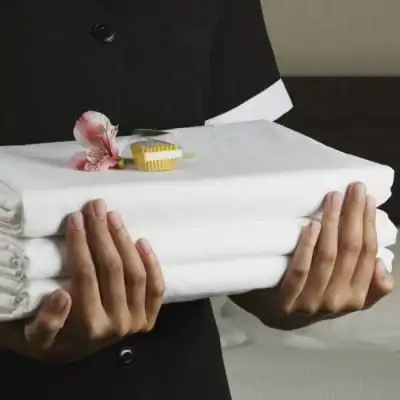       Hotels & Restaurants